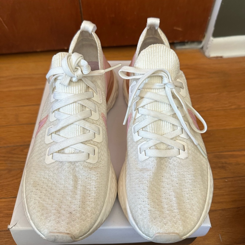 Nike Women's White and Pink Sneakers